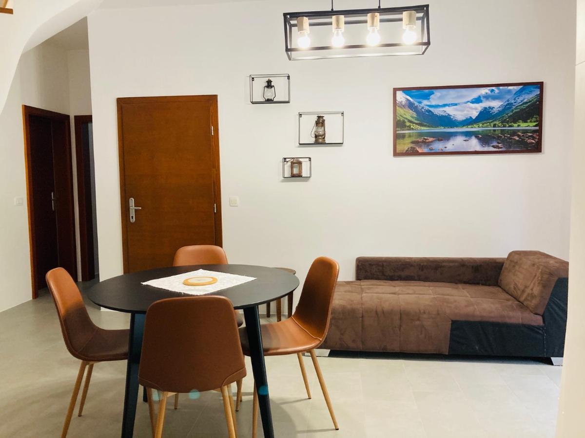 Family House Apartma Mozirje Ngoại thất bức ảnh